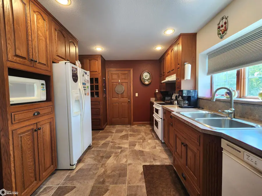 18700 Virga Avenue, Bloomfield, IA 52537 - Image #3