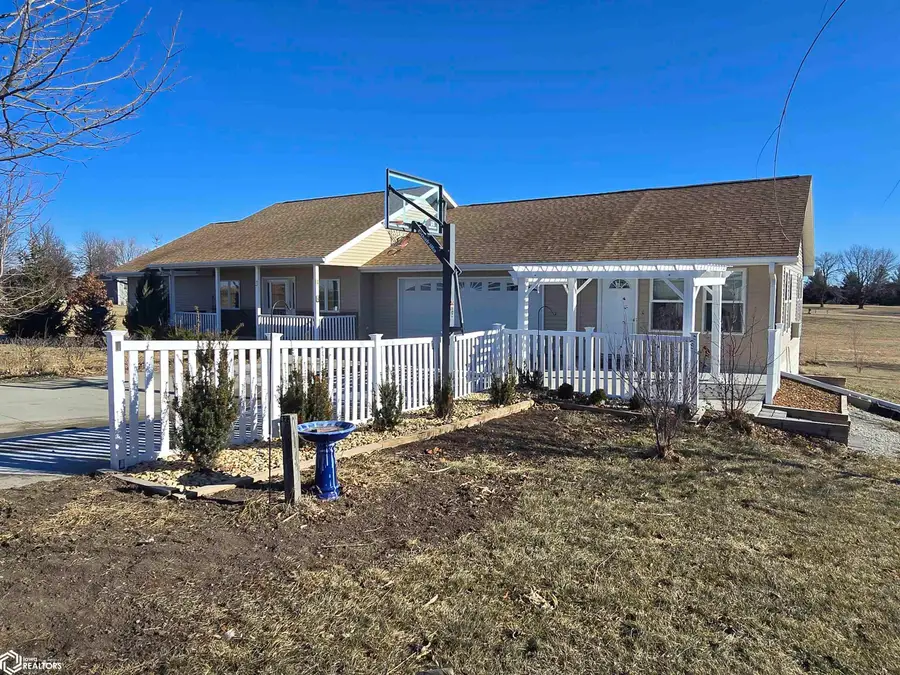 1690 Dogwood Avenue, Creston, IA 50801 - Image #2