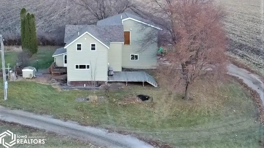 1704 30th Avenue, West Bend, IA 50597 - Image #2