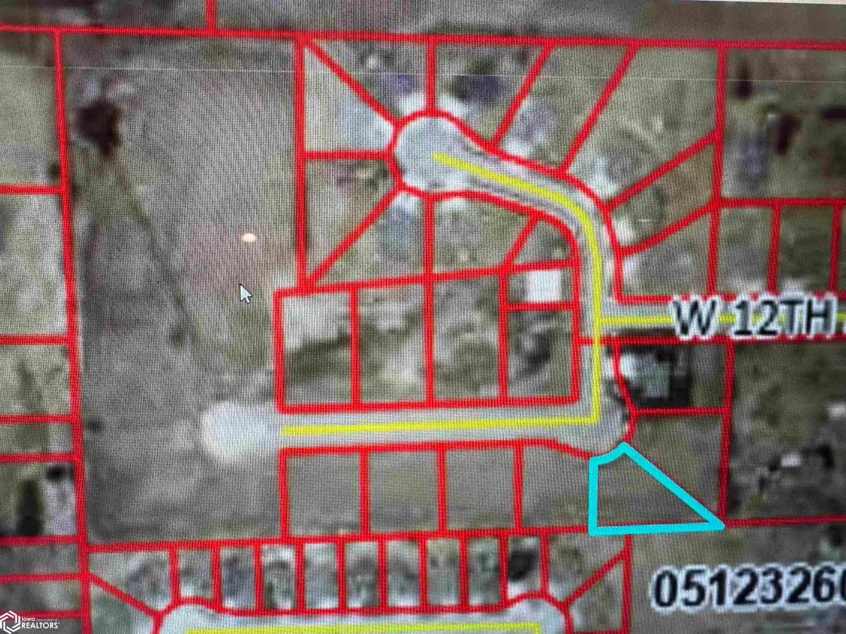 313 W 12th Ave N, Clear Lake, IA 50428 - Image #1