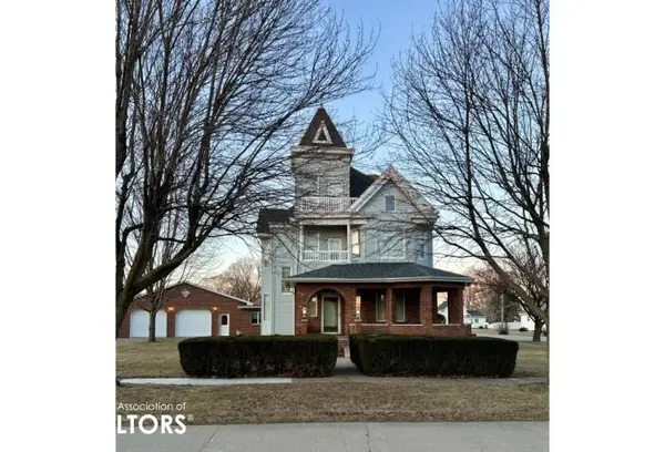 1011 Middle Street, Mediapolis, IA 52637