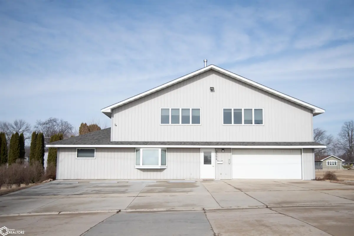 2306 3rd Avenue S, Clear Lake, IA 50428 - Image #1