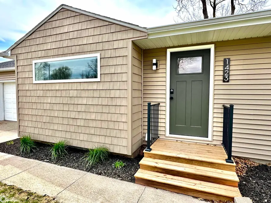 1423 Prairie Street, Grinnell, IA 50112 - Image #2