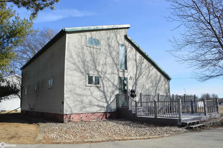 659 3rd Place Se, Mason City, IA 50401 - #2