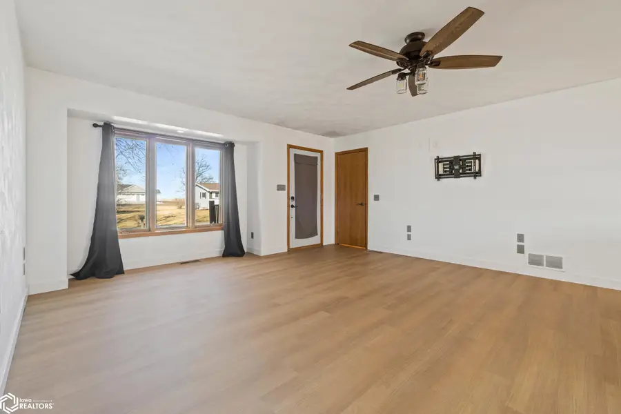 303 NW Hoover Street, Keota, IA 52248 - Image #3