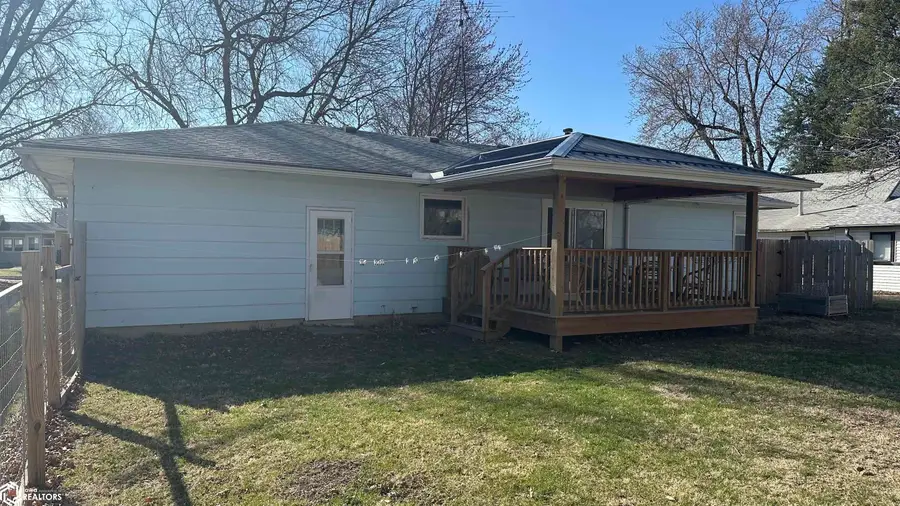 306 S Washington Street, New Sharon, IA 50207 - Image #2