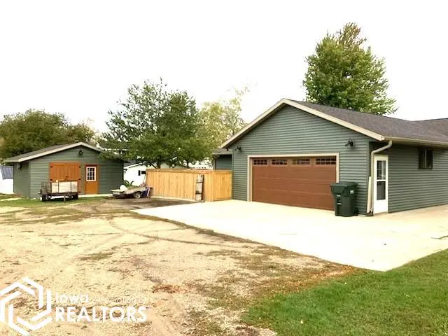 310 SW 4th Street, West Bend, IA 50597 - Image #2