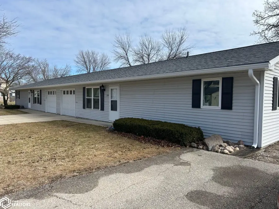 200 210 S Washington, Eagle Grove, IA 50533 - Image #2