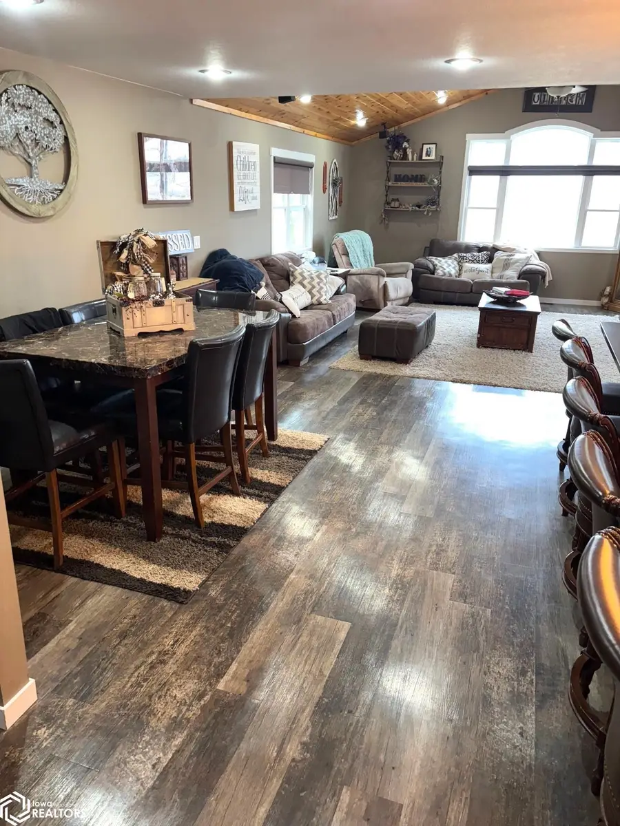 4607 580th Avenue, West Bend, IA 50597 - Image #2