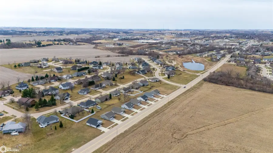 1007 E Southridge Road, Marshalltown, IA 50158 - Image #2