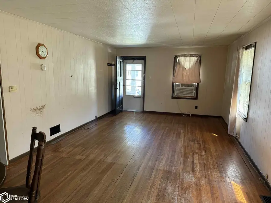 1821 Summer Street, Burlington, IA 52601 - Image #2