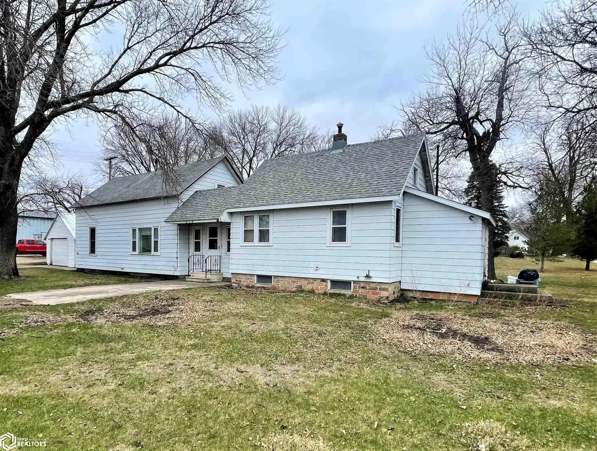 215 3rd Street Ne, Buffalo Center, IA 50424 - Image #1