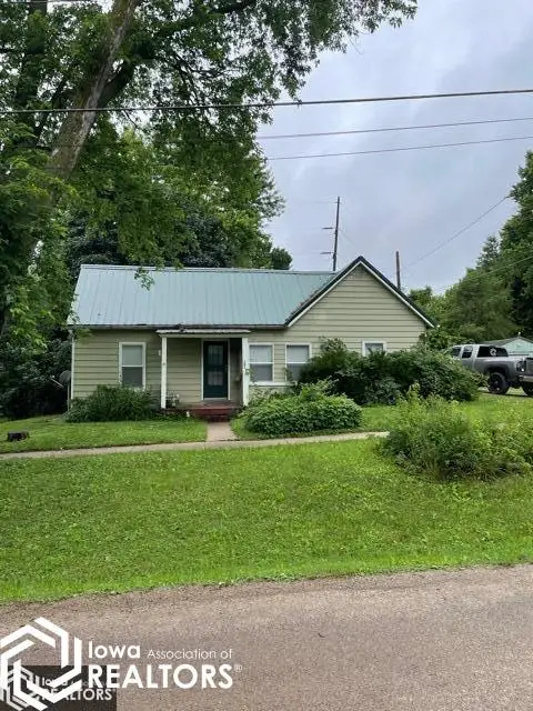 502 N C Street, Fairfield, IA 52556-2312 - Image #1