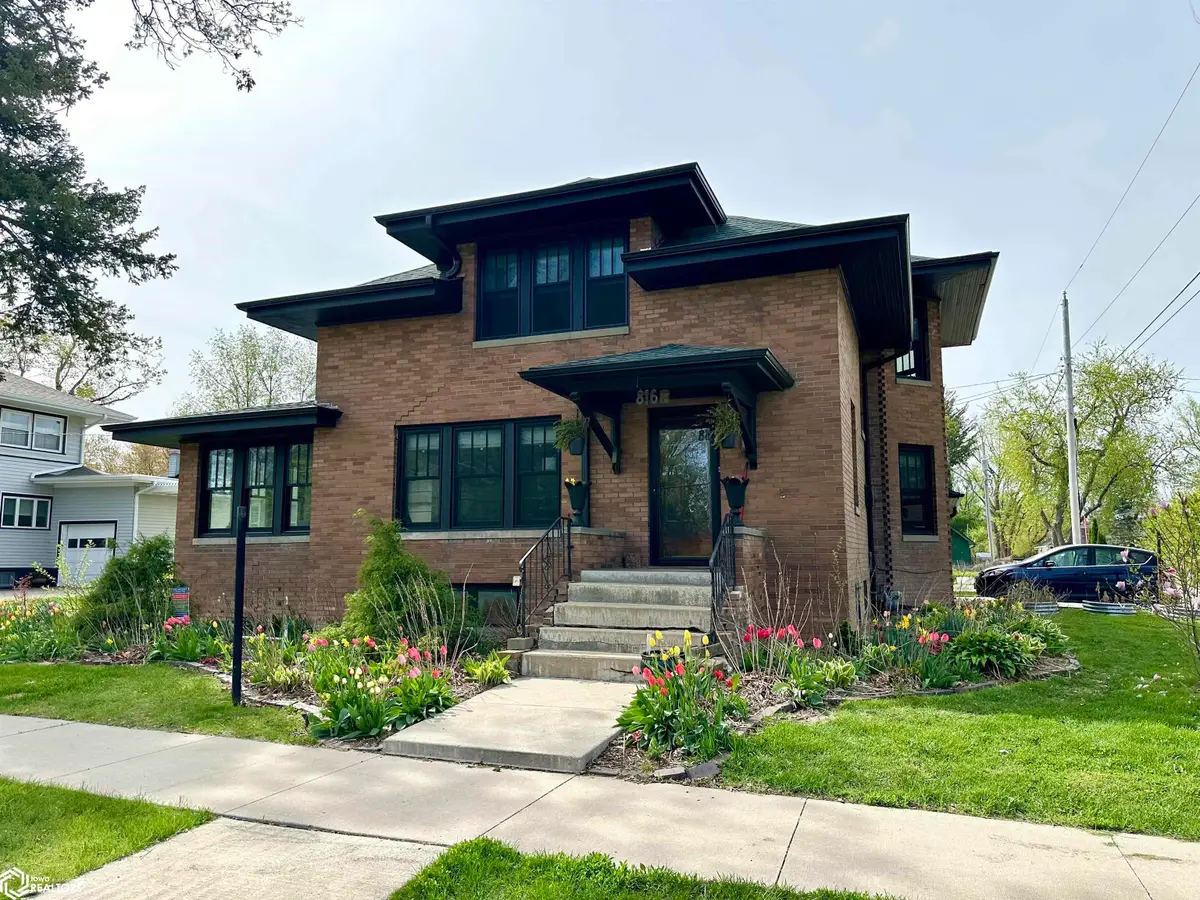 816 10th Avenue, Grinnell, IA 50112 - Image #1