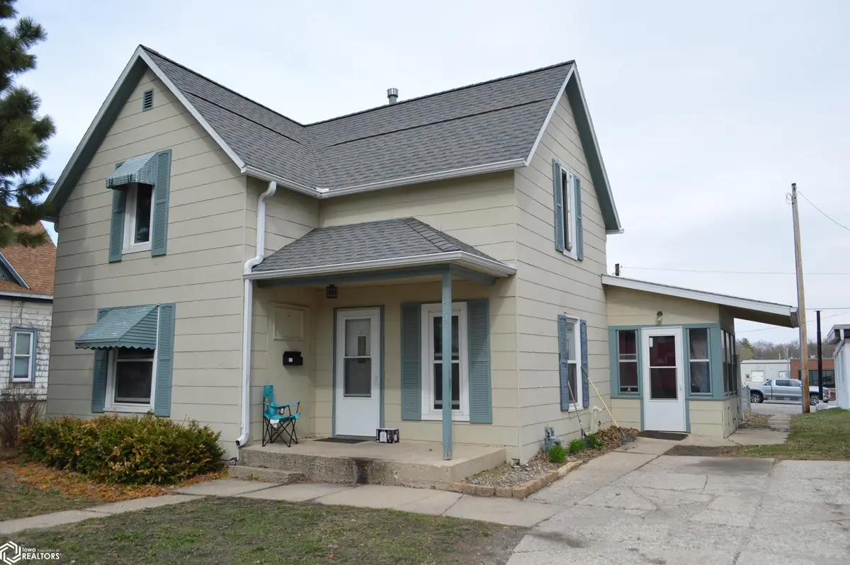 629 S Washington Avenue, Mason City, IA 50401 - Image #1