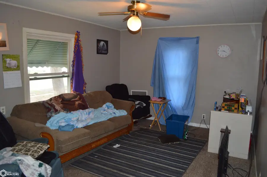 629 S Washington Avenue, Mason City, IA 50401 - Image #2