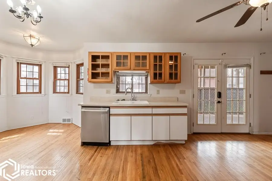 160 E Alta Vista Avenue, Ottumwa, IA 52501 - Image #3