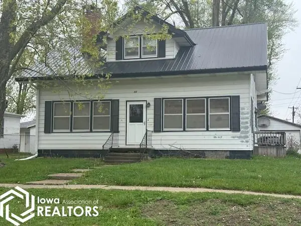 813 Park Avenue, Chariton, IA 50049