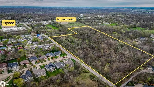 1310 SE 42nd Street, Cedar Rapids, IA 52403