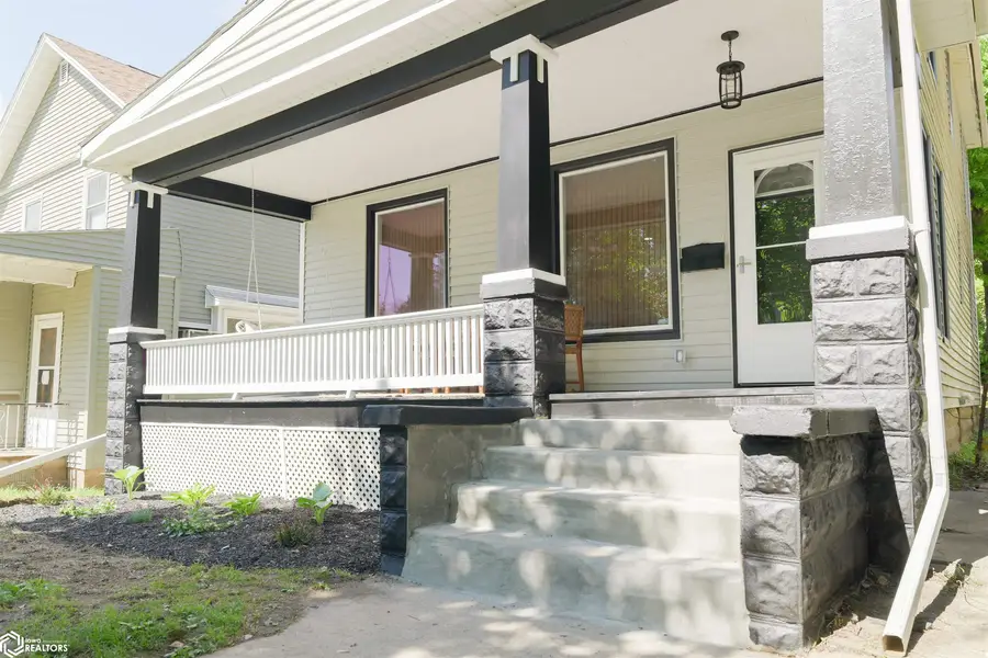 819 N 3rd Street, Burlington, IA 52601 - Image #2