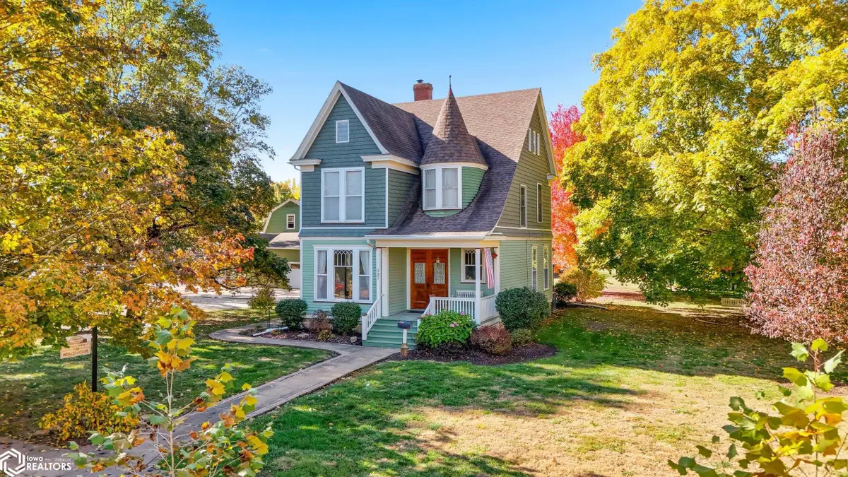 327 S 2nd Street, Wapello, IA 52653 - Image #1