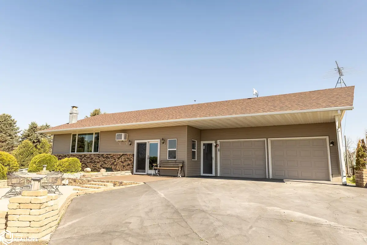 3307 140th Street, Belmond, IA 50421 - Image #1