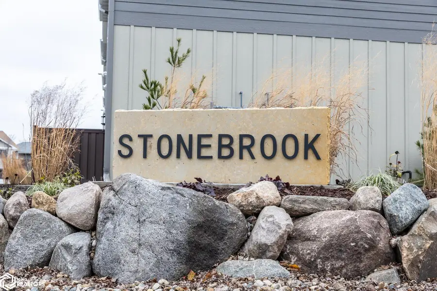 204 Stonebrook Ct, Clear Lake, IA 50428 - Image #3