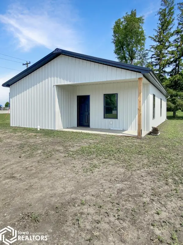 302 E Cleveland Drive, Zearing, IA 50278