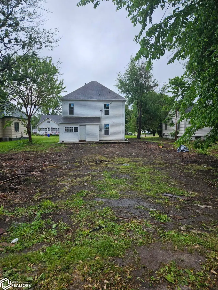 901 Queen Anne Avenue, Ottumwa, IA 52501 - Image #2