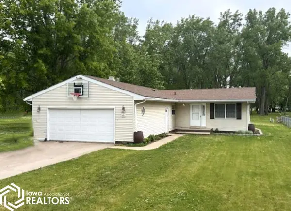 627 Edwards Drive, Ottumwa, IA 52501