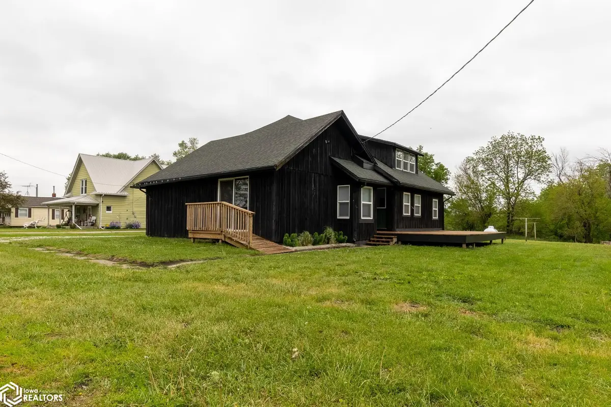 112 W Railroad Avenue, Dawson, IA 50066 - Image #1