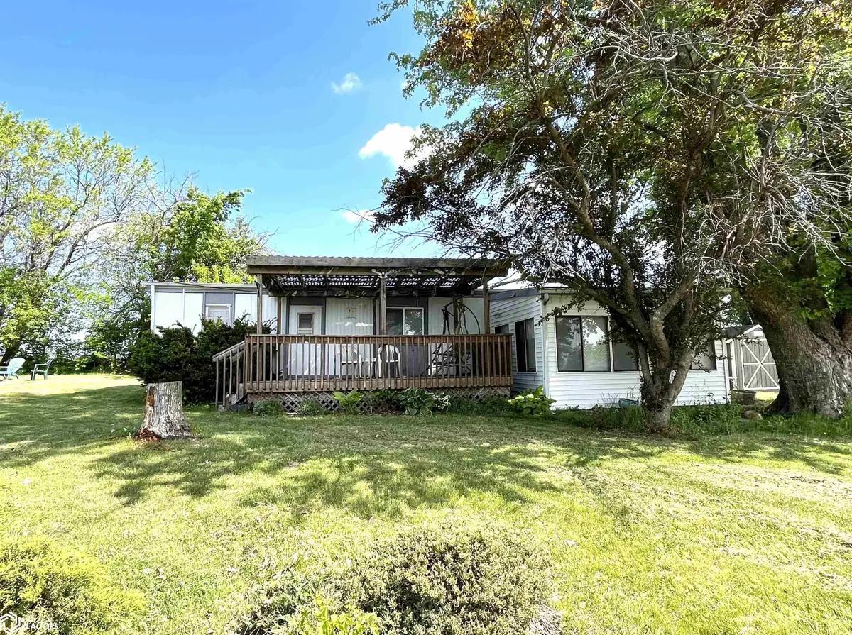 5377 Longhorn Trail, Melrose, IA 52569 - Image #1