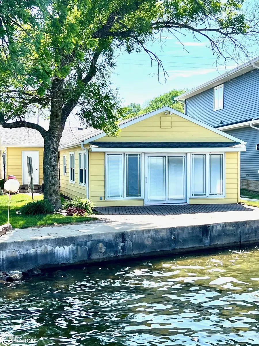 1881 Cornelia Drive, Clarion, IA 50525 - Image #2