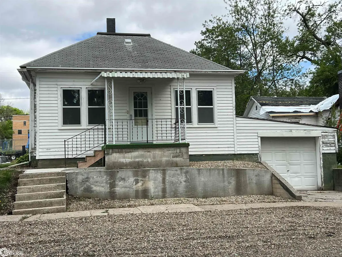 307 Cedar Avenue, Charter Oak, IA 51439 - Image #1
