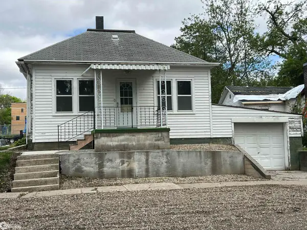 307 Cedar Avenue, Charter Oak, IA 51439