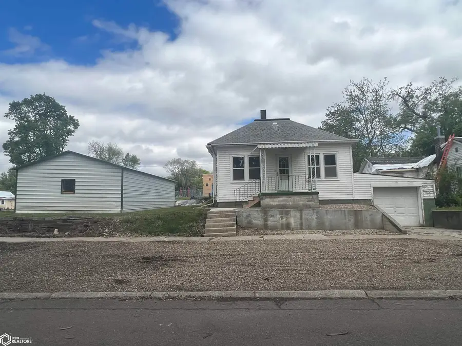 307 Cedar Avenue, Charter Oak, IA 51439 - Image #2