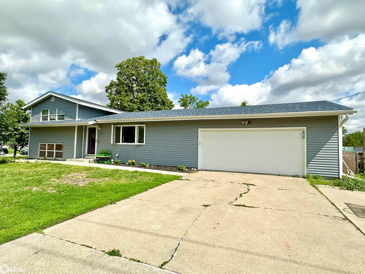 407 11th Avenue, Grinnell, IA 50112 - Image #1