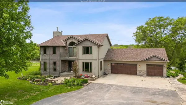 16763 290th St, Mason City, IA 50401