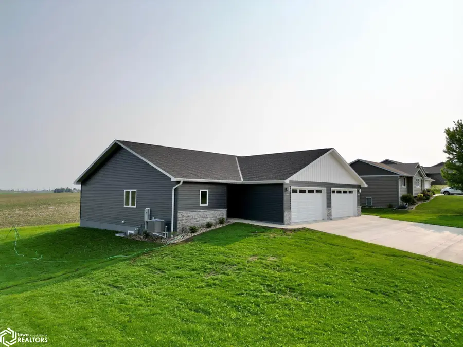 1399 E 11th St., Carroll, IA 51401 - Image #3