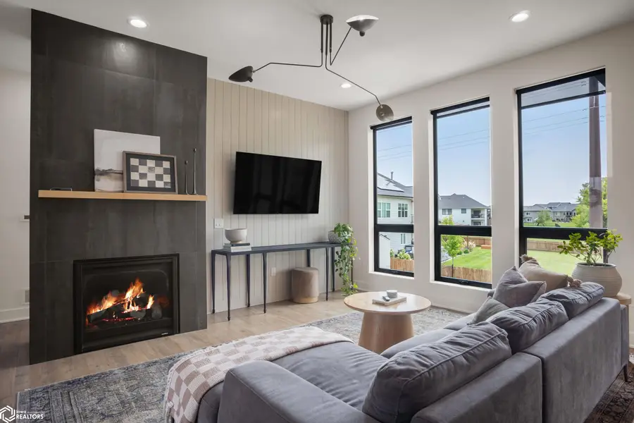 14908 Ironwood Circle, Urbandale, IA 50323 - Image #3