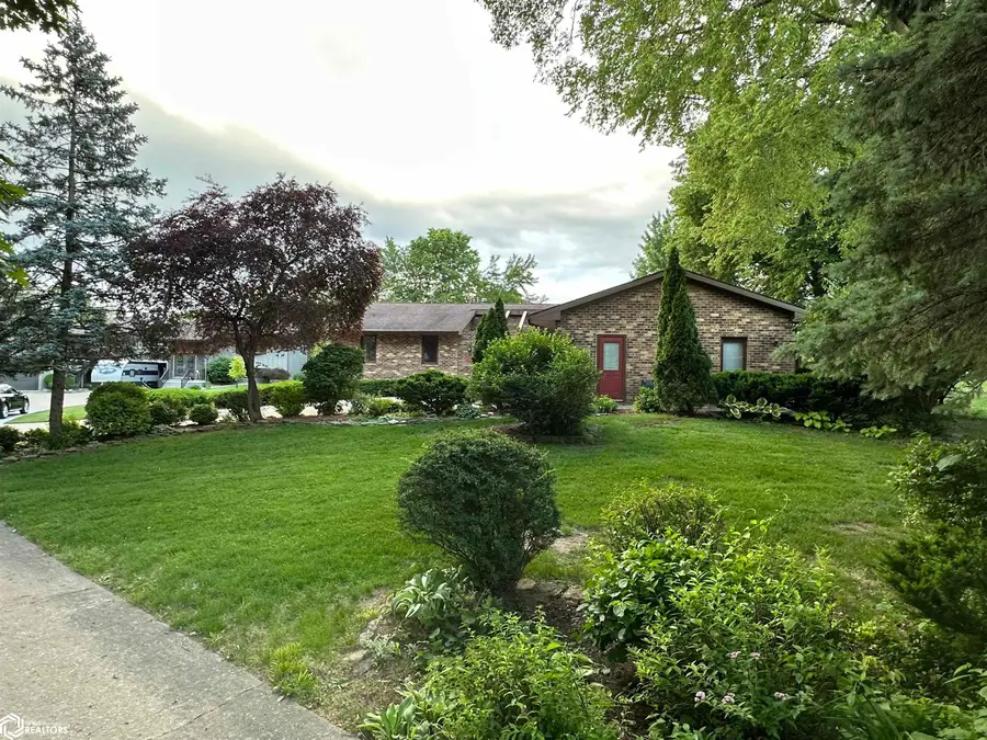 1 Golf Court, Burlington, IA 52601 - Image #2