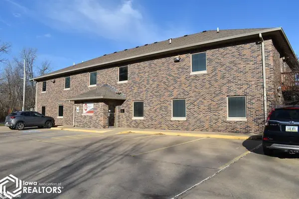 1112 N Van Buren Avenue, Ottumwa, IA 52501