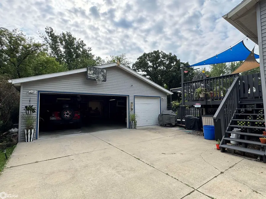 1204 N 6th St, Clear Lake, IA 50428 - Image #2