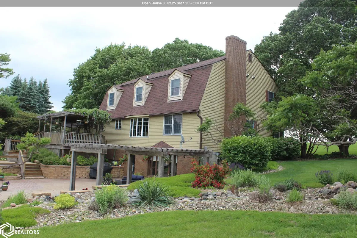 1077 Meadow Lake Drive, Mason City, IA 50401 - #1