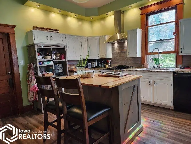 401 E Broadway Avenue, Fairfield, IA 52556 - Image #3