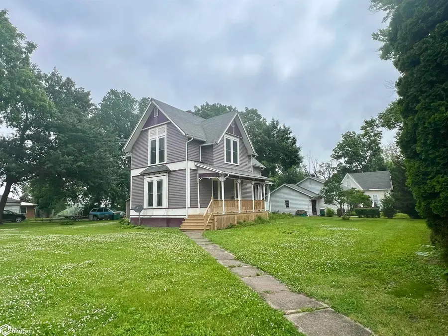 201 E Kirkwood Avenue, Fairfield, IA 52556 - Image #2