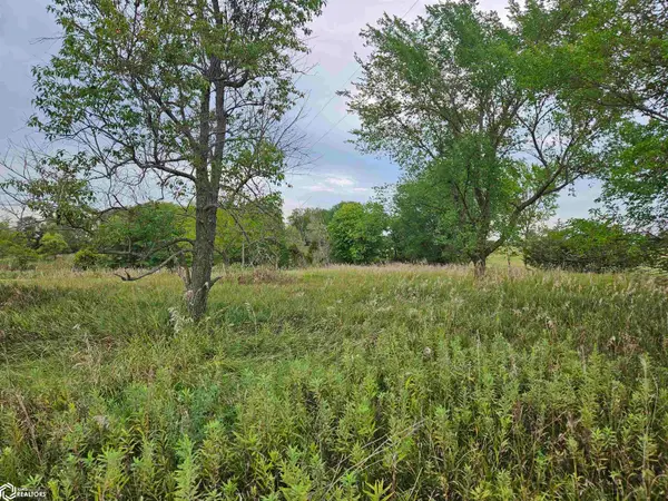 1751 Iris Avenue, Fairfield, IA 52556