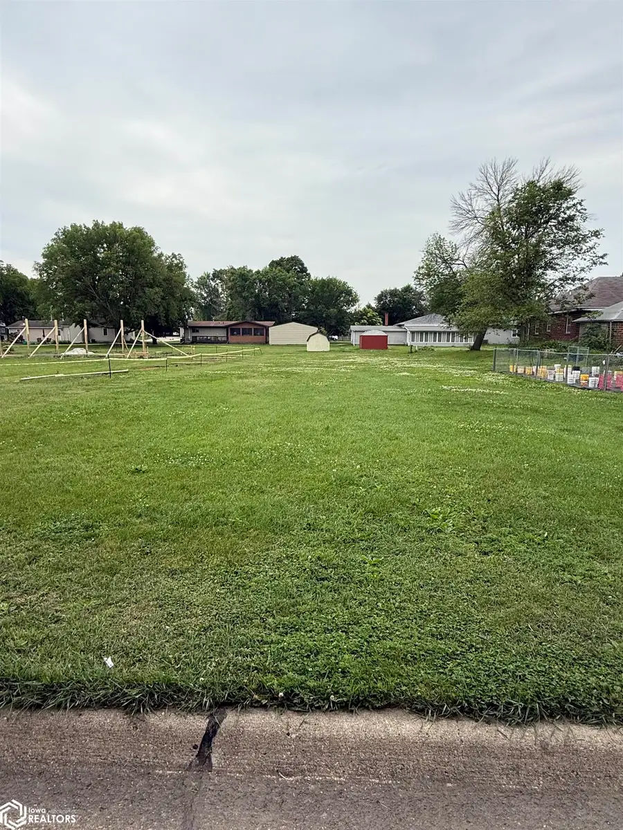 705 W Adams Street, Jefferson, IA 50129 - Image #2