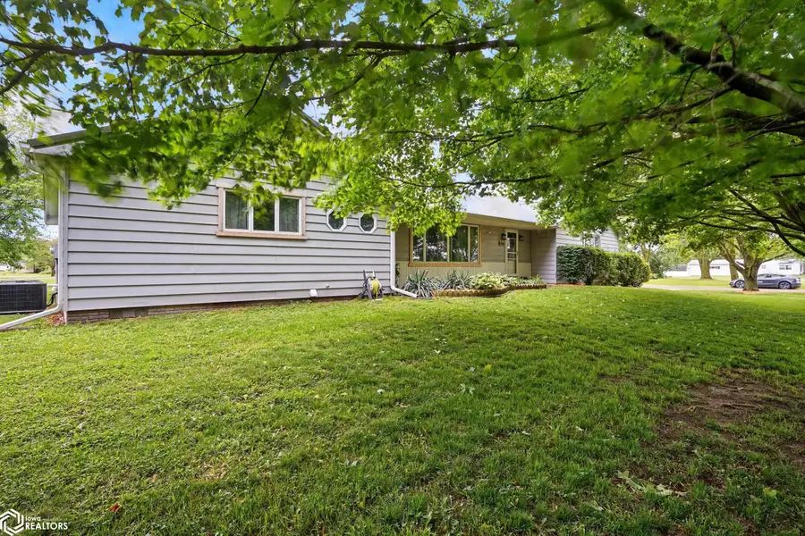 106 S Farmer Street, Brighton, IA 52540 - Image #2