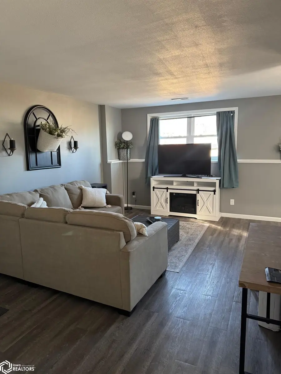 510 E State St. Street, Klemme, IA 50449 - Image #3